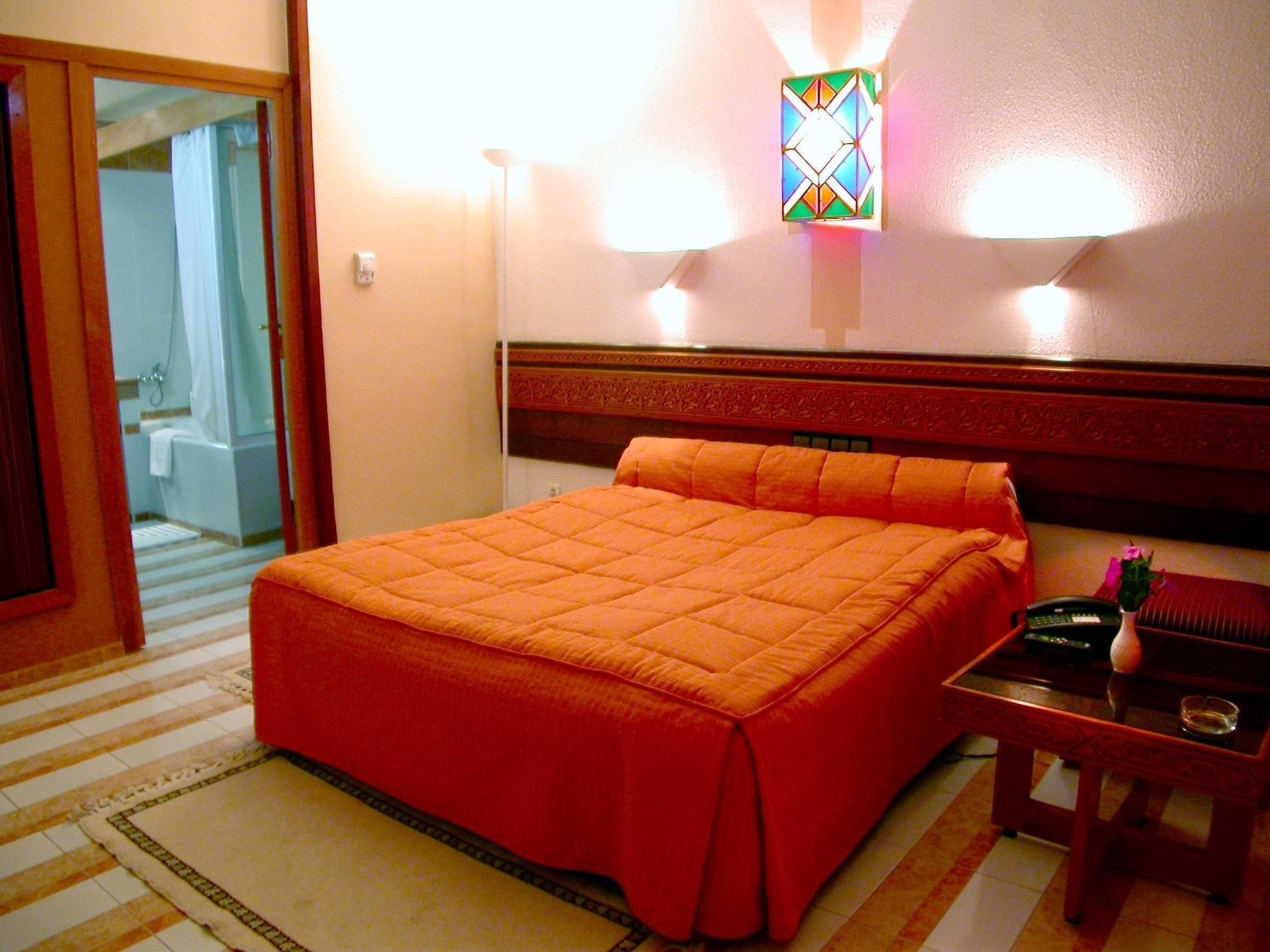 Sidi Harazem Hotel Exterior photo
